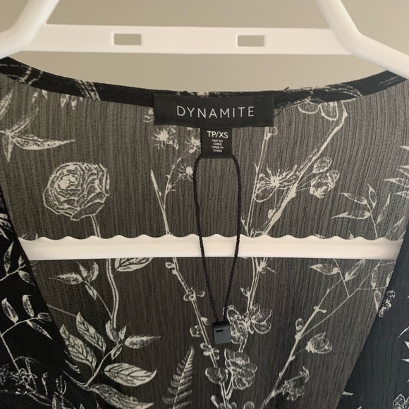 Dynamite Ginger Tie-Front Blouse - Picture 6 of 7